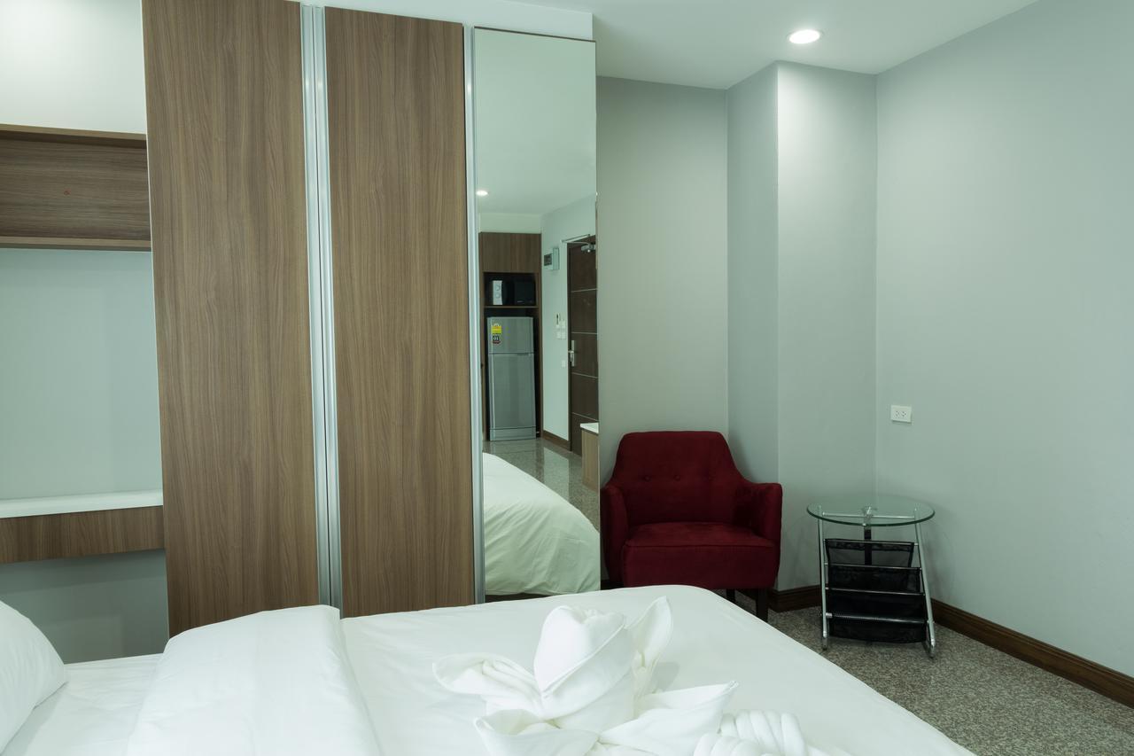 Aparthotel Modernbright Laemchabang Bang Lamung Zewnętrze zdjęcie