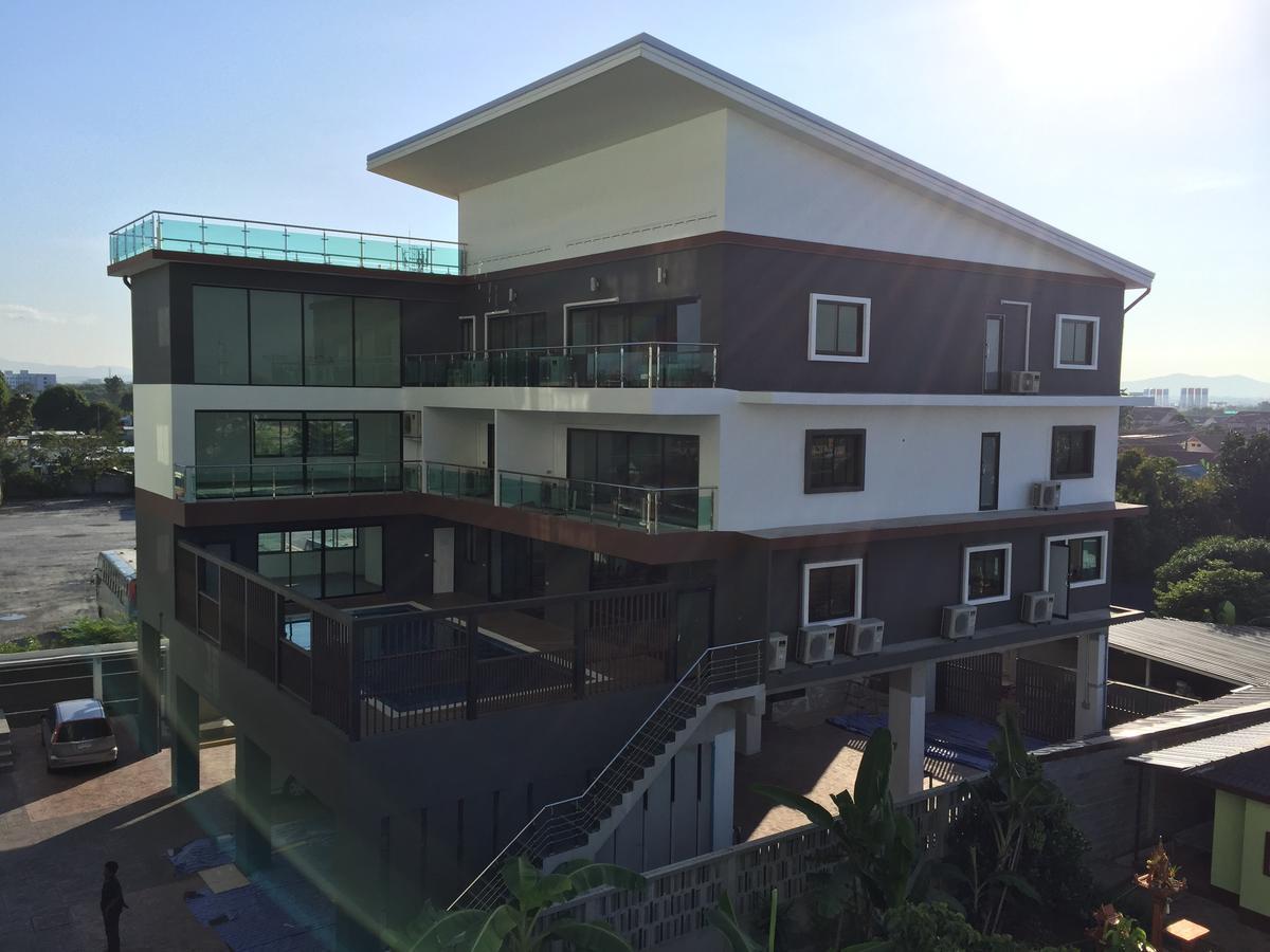 Aparthotel Modernbright Laemchabang Bang Lamung Zewnętrze zdjęcie