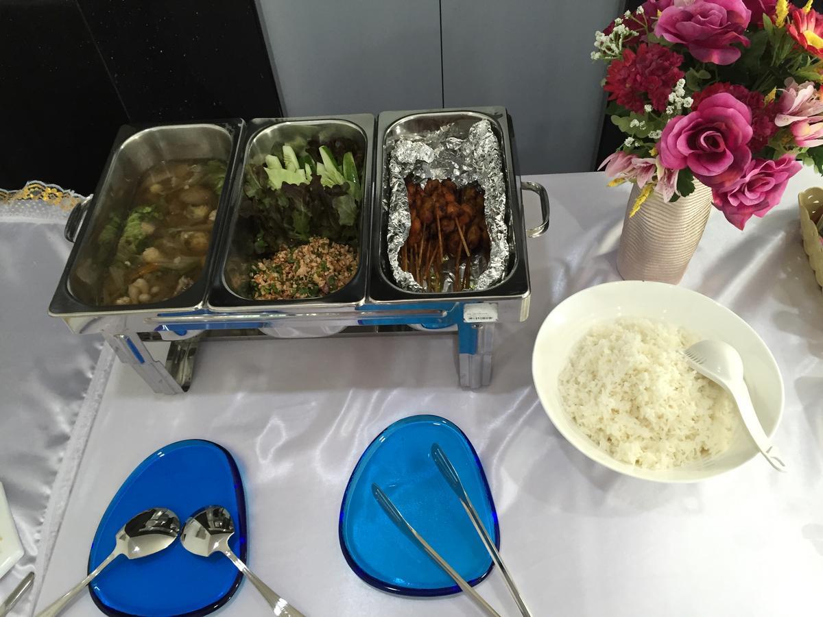 Aparthotel Modernbright Laemchabang Bang Lamung Zewnętrze zdjęcie