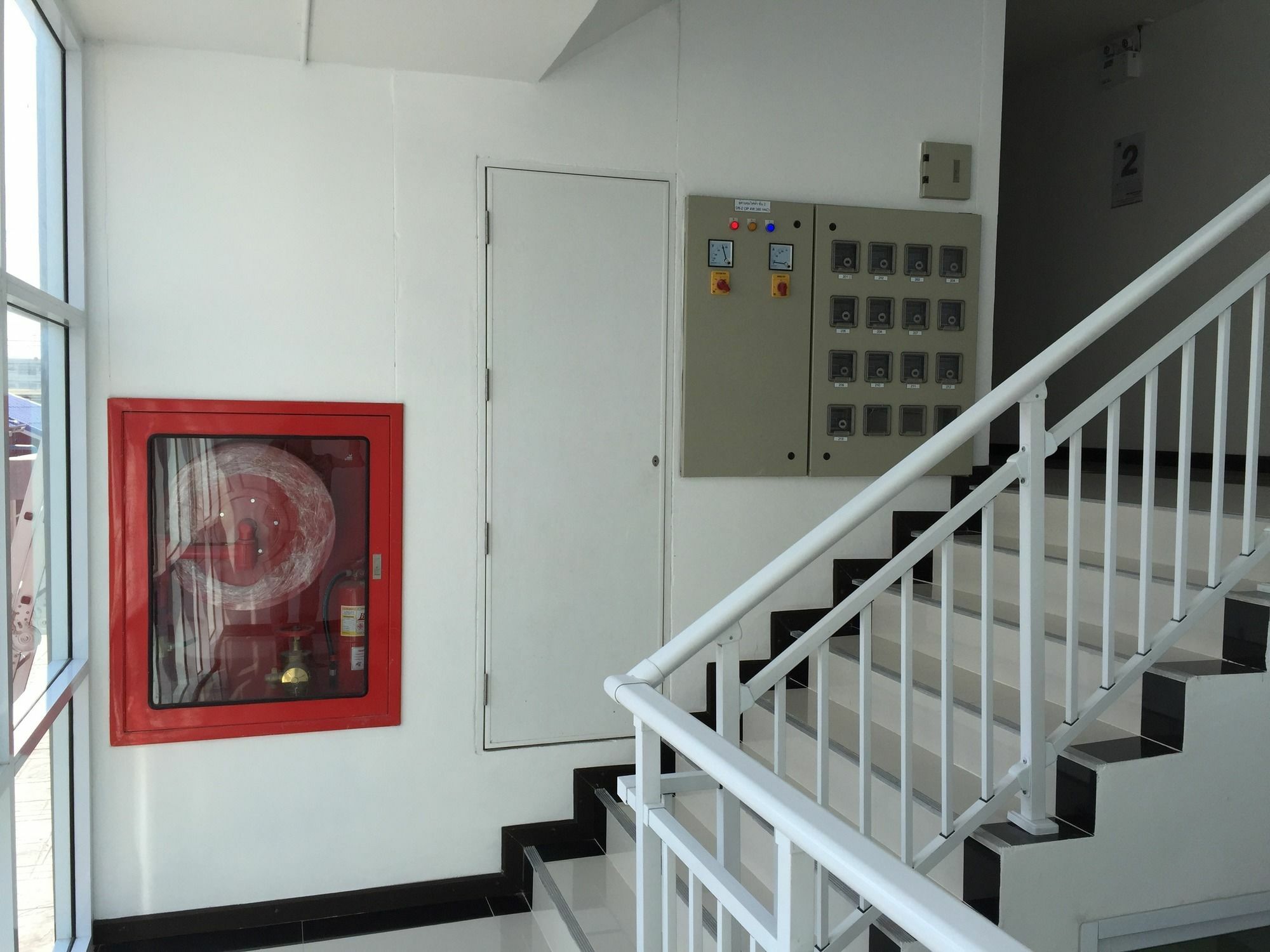 Aparthotel Modernbright Laemchabang Bang Lamung Zewnętrze zdjęcie