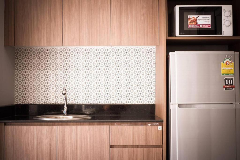 Aparthotel Modernbright Laemchabang Bang Lamung Zewnętrze zdjęcie